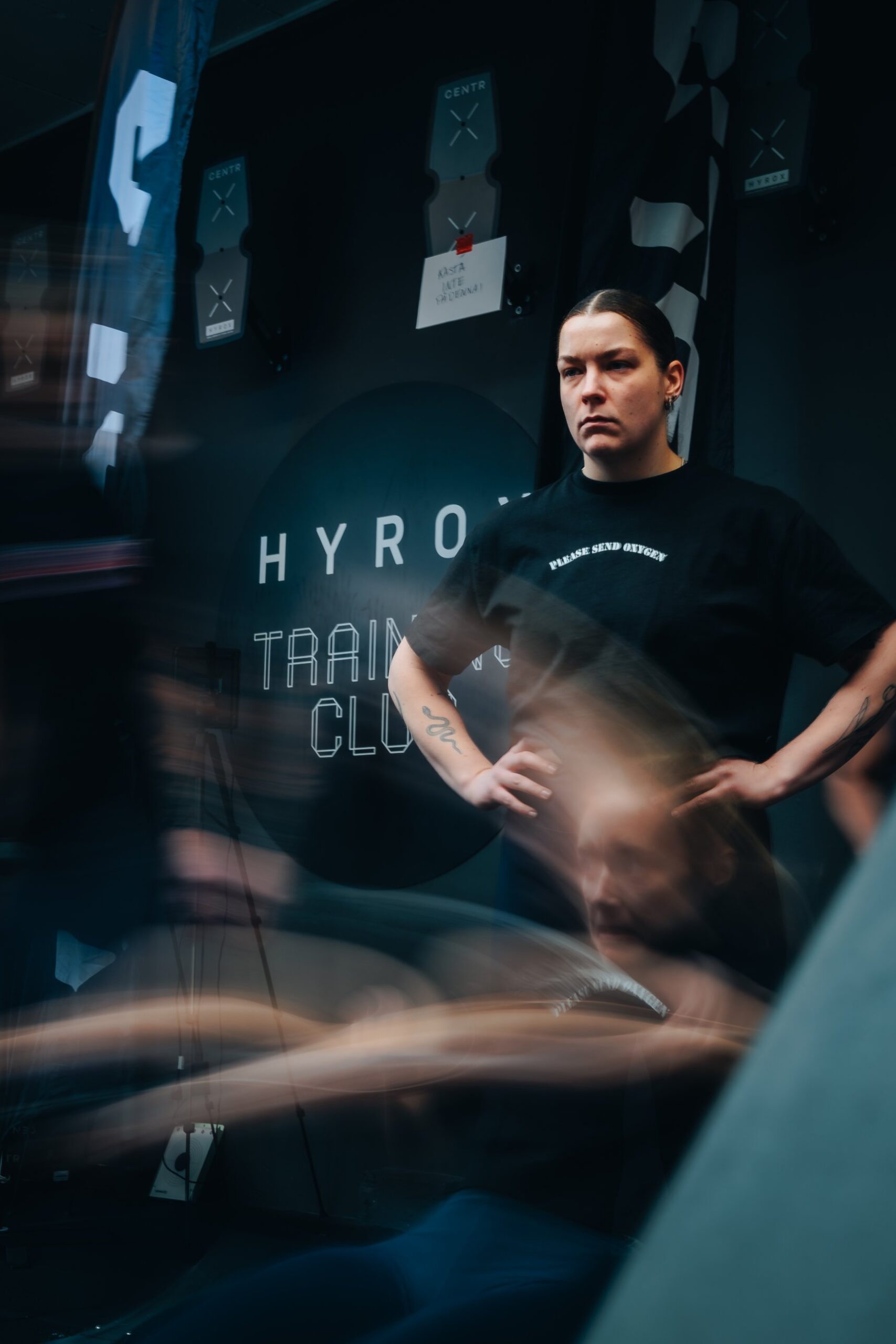 Atlet på HYROX-simulering hos CrossFit Majoren